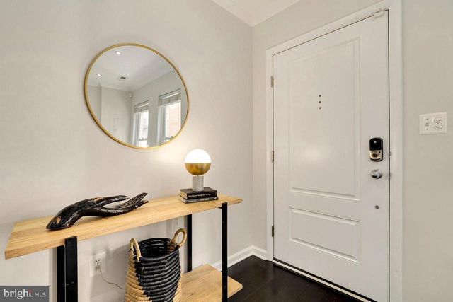 924 4TH ST SE, Washington, DC 20003