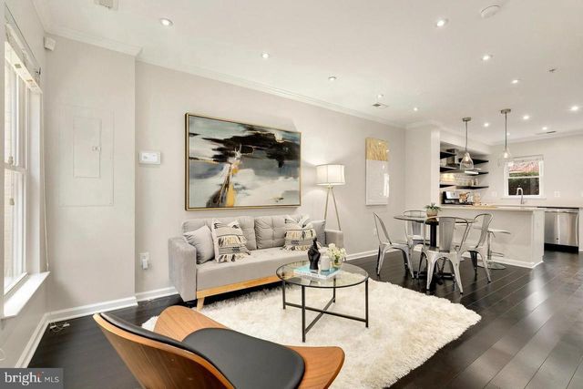 924 4TH ST SE, Washington, DC 20003