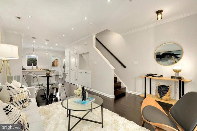 924 4TH ST SE, Washington, DC 20003