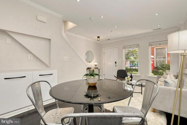 924 4TH ST SE, Washington, DC 20003