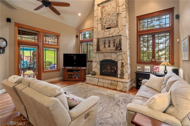 110 11th, Paso Robles, CA 93446