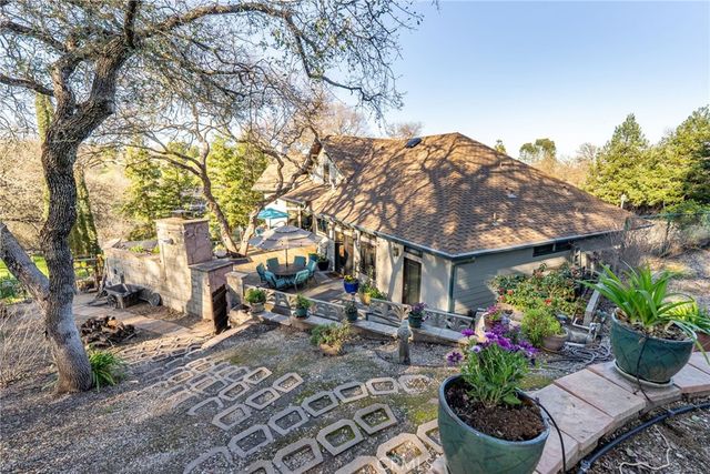 110 11th, Paso Robles, CA 93446