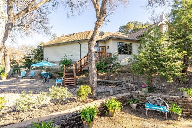 110 11th, Paso Robles, CA 93446