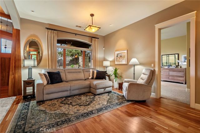 110 11th, Paso Robles, CA 93446