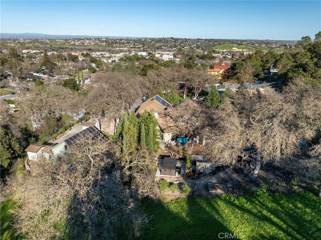 110 11th, Paso Robles, CA 93446