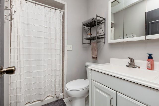 1141 19th Street, West Des Moines, IA 50265
