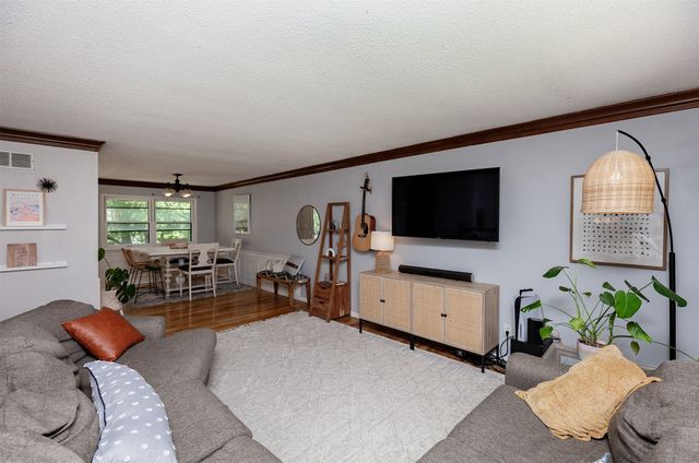 1141 19th Street, West Des Moines, IA 50265