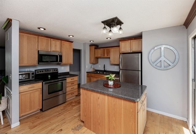1141 19th Street, West Des Moines, IA 50265