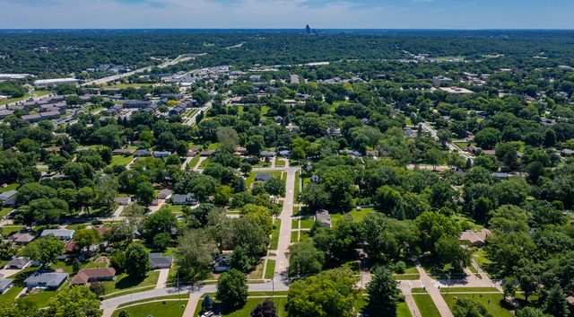 1141 19th Street, West Des Moines, IA 50265