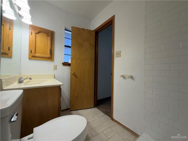 701 Benito Alaniz Street, Elsa, TX 78543