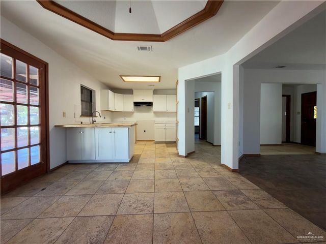 701 Benito Alaniz Street, Elsa, TX 78543