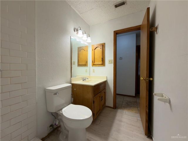 701 Benito Alaniz Street, Elsa, TX 78543