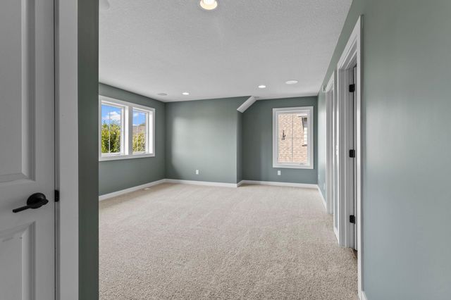 4428 Millstone Drive, Chaska, MN 55318