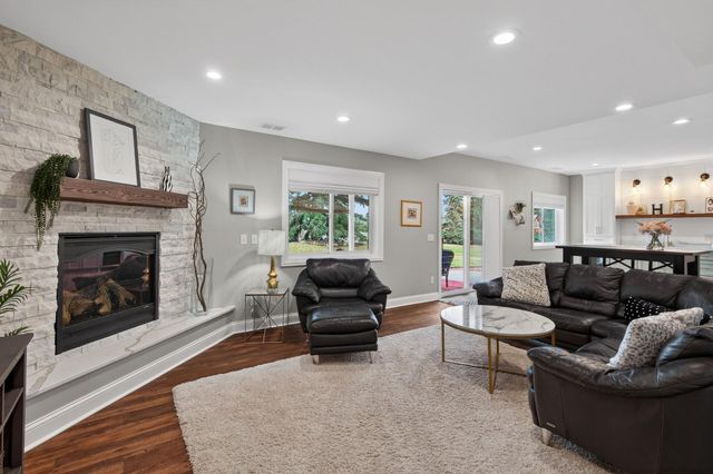 3308 Wild Horse Pass NW, Prior Lake, MN 55372