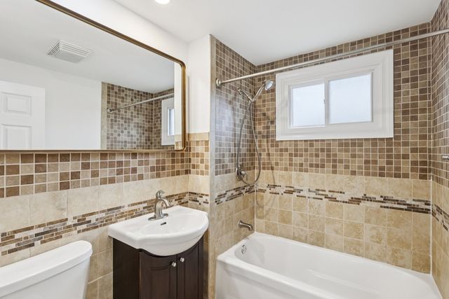 16080 Marion Drive, South Holland, IL 60473