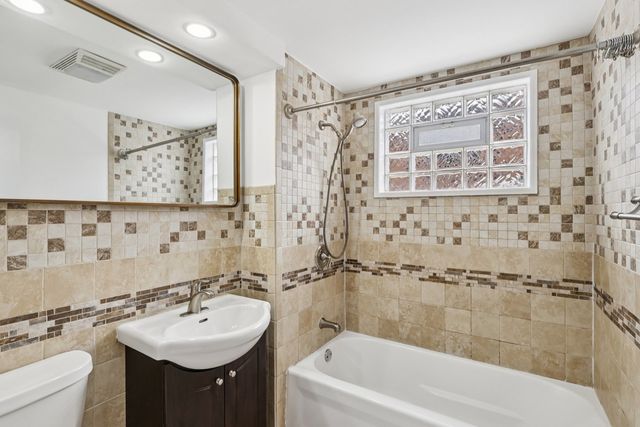 16080 Marion Drive, South Holland, IL 60473