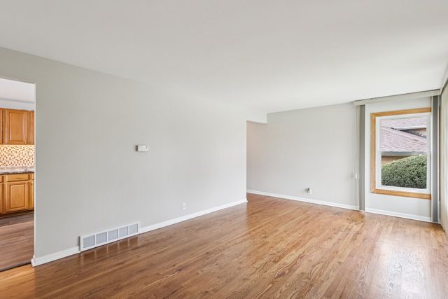 16080 Marion Drive, South Holland, IL 60473