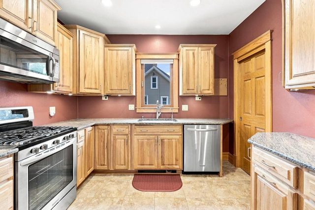 1903 Salisbury ROAD, West Bend, WI 53090