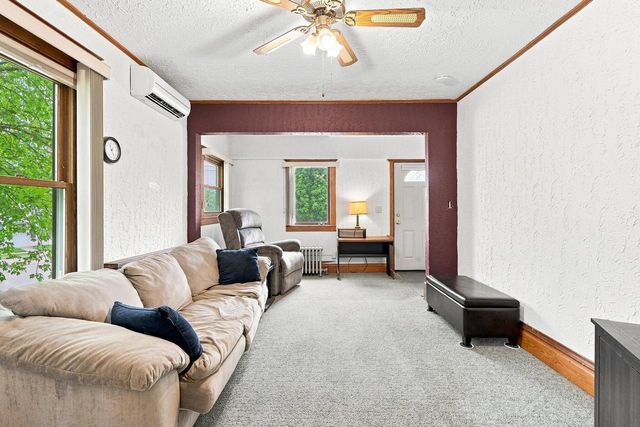 1903 Salisbury ROAD, West Bend, WI 53090