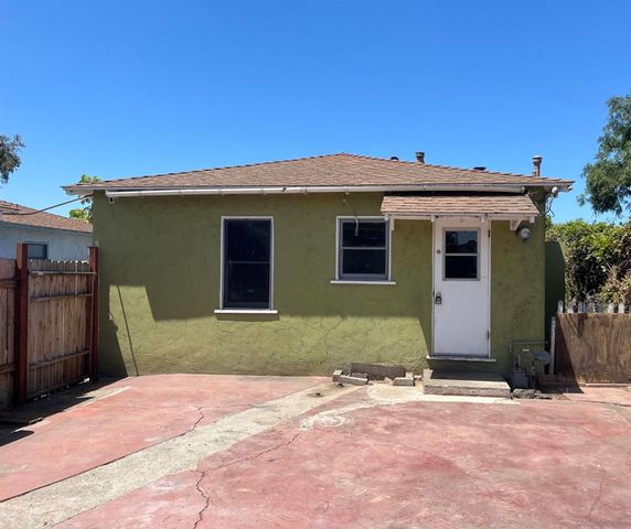 4649 Altadena, San Diego, CA 92115