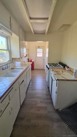 4649 Altadena, San Diego, CA 92115