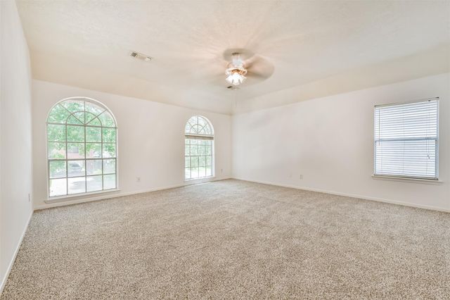 3304 Autumn Forest Drive, Pearland, TX 77584