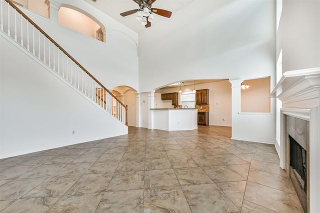 3304 Autumn Forest Drive, Pearland, TX 77584