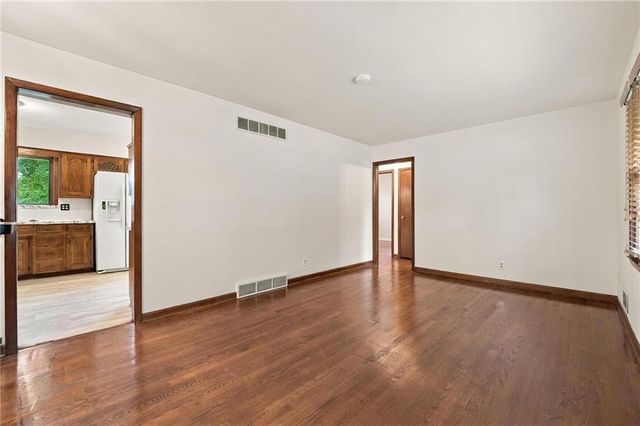 4814 Arlington Avenue, Kansas City, MO 64133