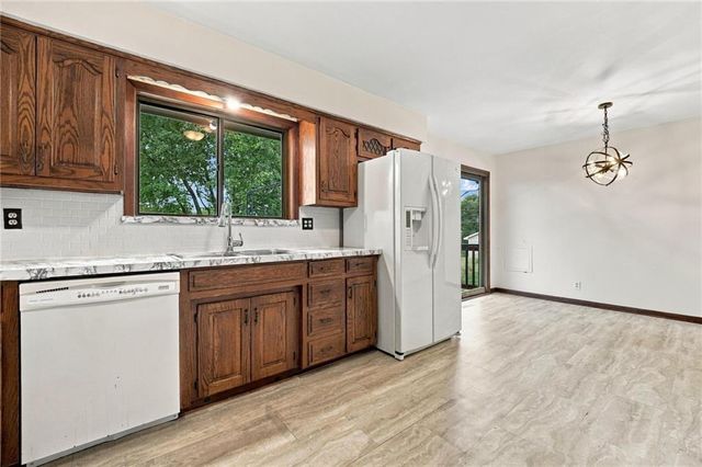 4814 Arlington Avenue, Kansas City, MO 64133