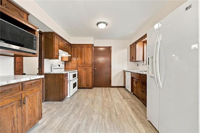4814 Arlington Avenue, Kansas City, MO 64133