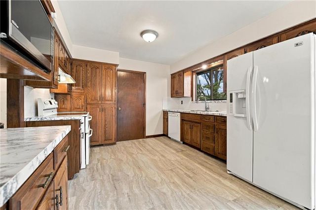 4814 Arlington Avenue, Kansas City, MO 64133