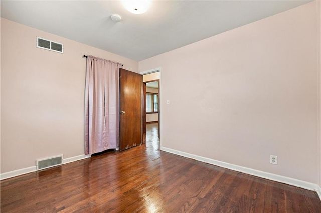 4814 Arlington Avenue, Kansas City, MO 64133