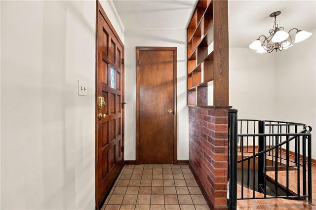 4814 Arlington Avenue, Kansas City, MO 64133