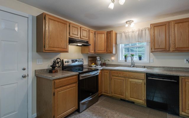 91 Katie Lane, Swanzey, NH 03446