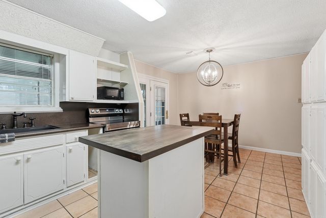 4 Spradlin Rd, Conway, AR 72032