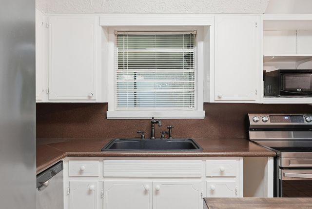 4 Spradlin Rd, Conway, AR 72032