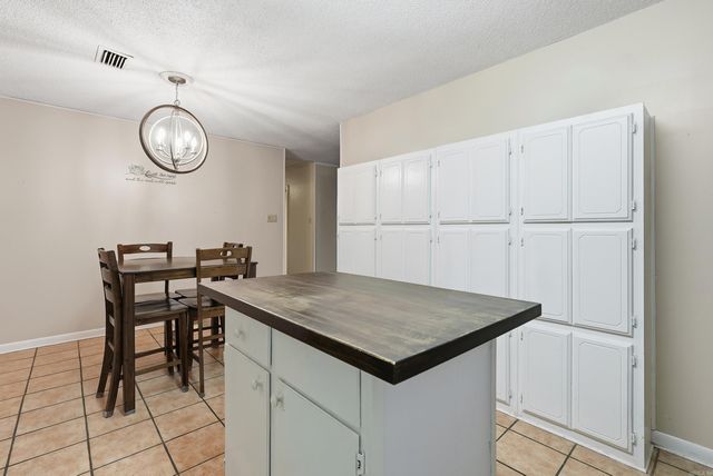 4 Spradlin Rd, Conway, AR 72032