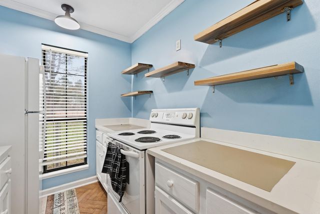 4 Spradlin Rd, Conway, AR 72032