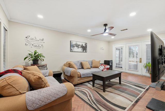 4 Spradlin Rd, Conway, AR 72032