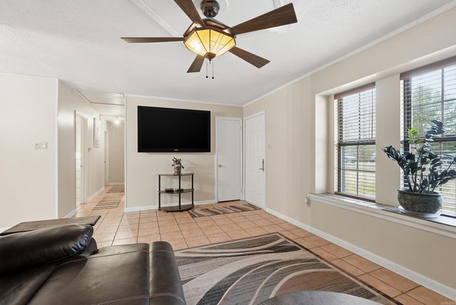 4 Spradlin Rd, Conway, AR 72032