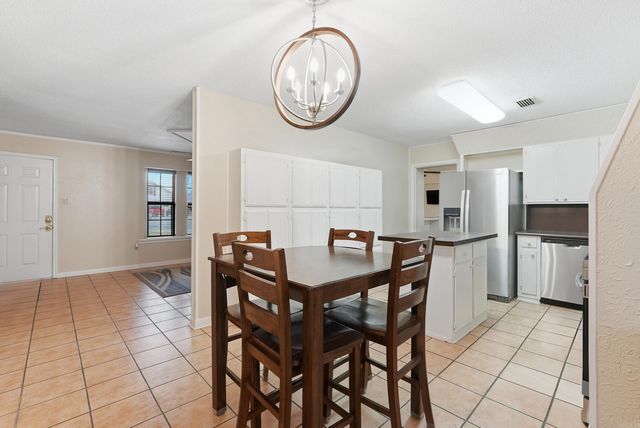 4 Spradlin Rd, Conway, AR 72032