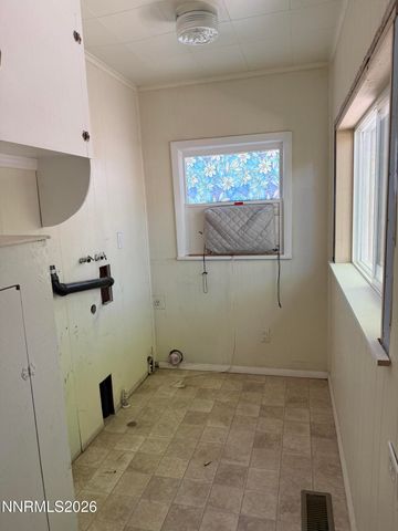 513 S Main Street, Yerington, NV 89447