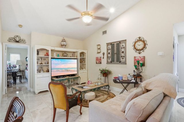 5853 Parkwalk Drive, Boynton Beach, FL 33472
