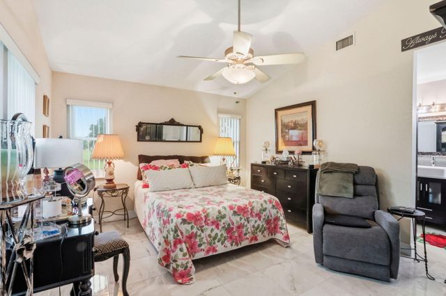 5853 Parkwalk Drive, Boynton Beach, FL 33472