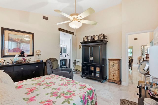 5853 Parkwalk Drive, Boynton Beach, FL 33472