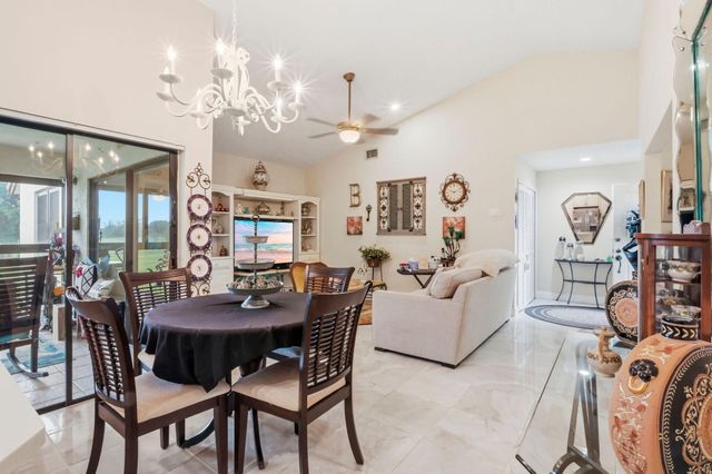 5853 Parkwalk Drive, Boynton Beach, FL 33472