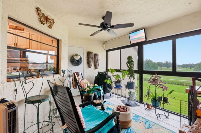 5853 Parkwalk Drive, Boynton Beach, FL 33472