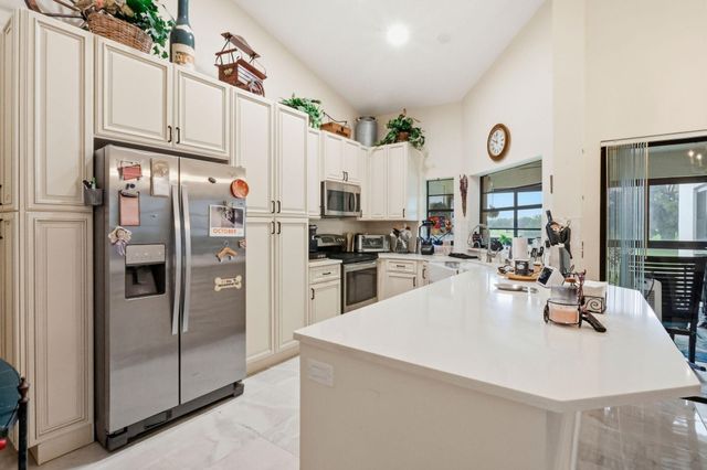 5853 Parkwalk Drive, Boynton Beach, FL 33472