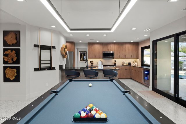 6429 E SHARON Drive, Scottsdale, AZ 85254