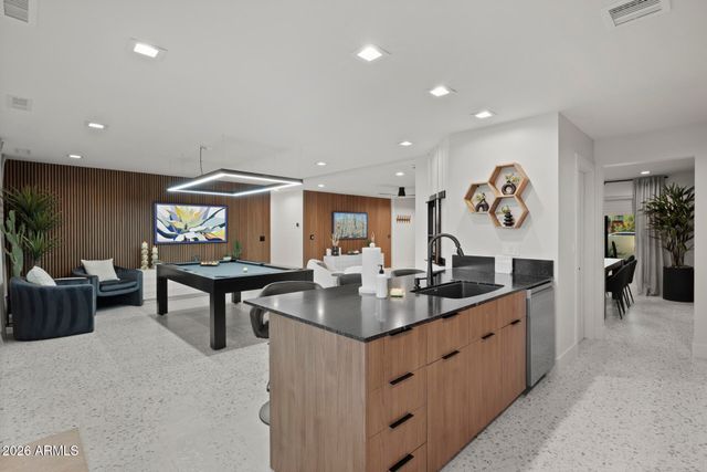 6429 E SHARON Drive, Scottsdale, AZ 85254